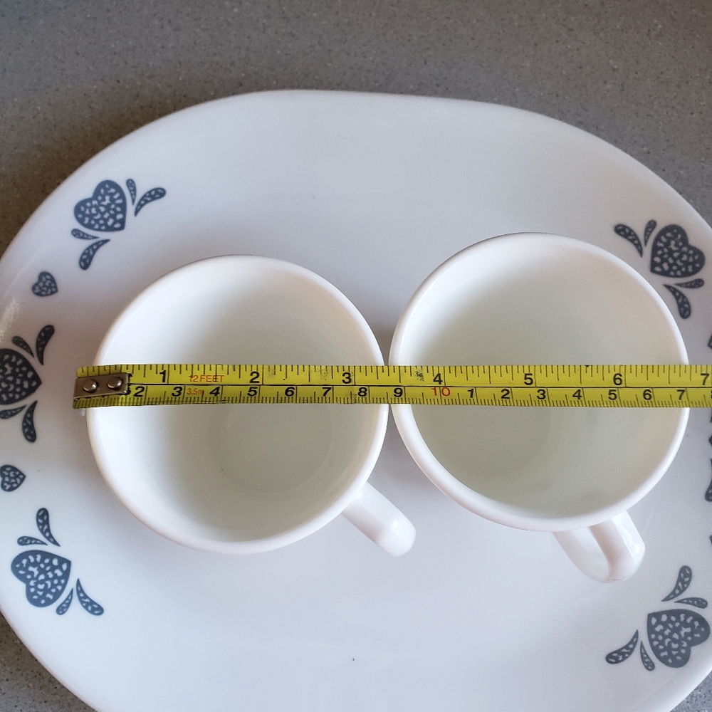 Corelle dinnerware. - Picture 5 of 6